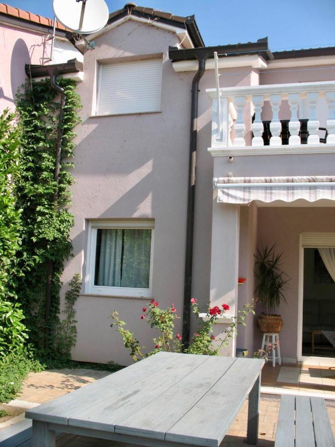 Zsa Zsa Holiday Home Срима Экстерьер фото