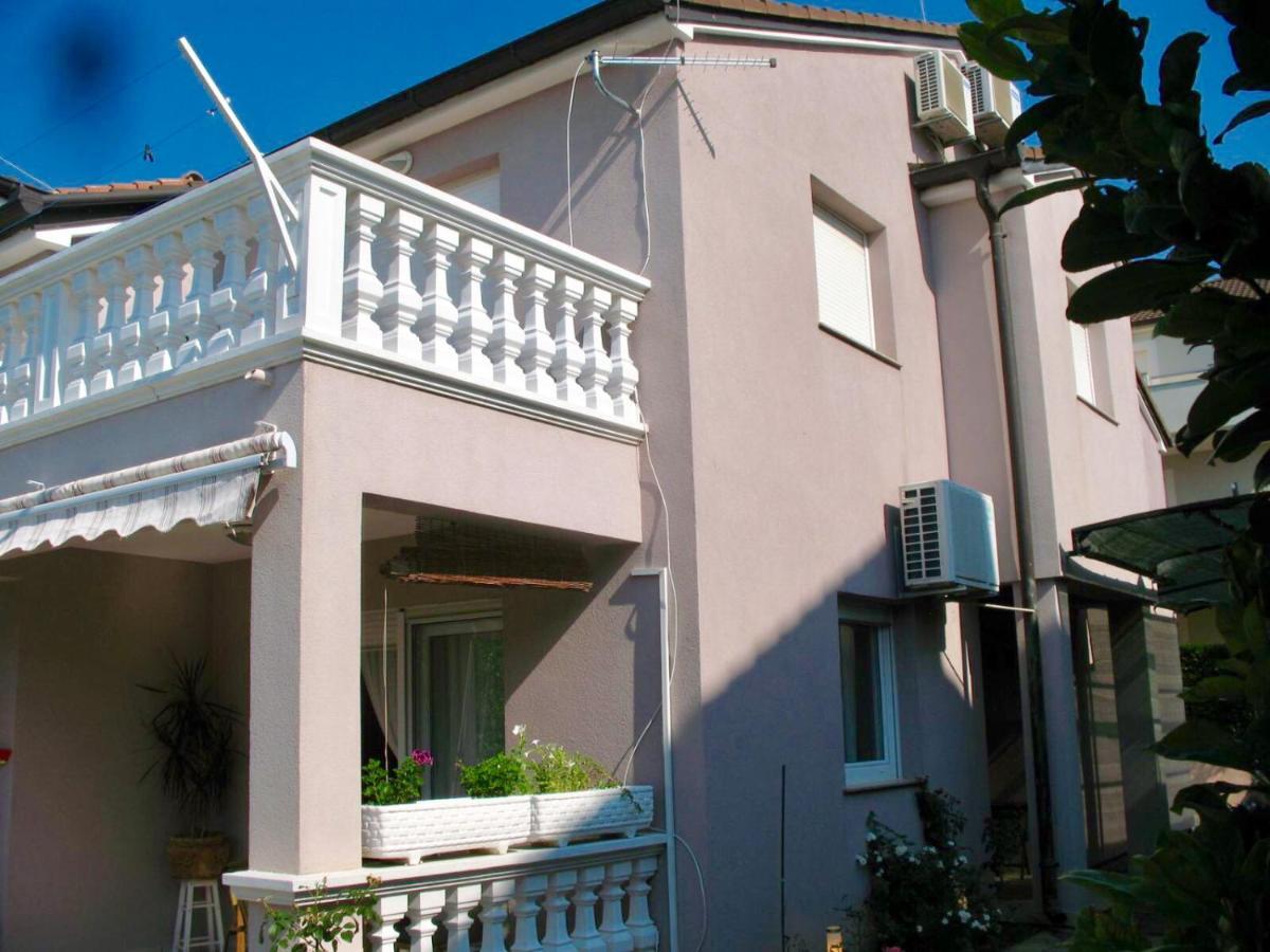 Zsa Zsa Holiday Home Срима Экстерьер фото