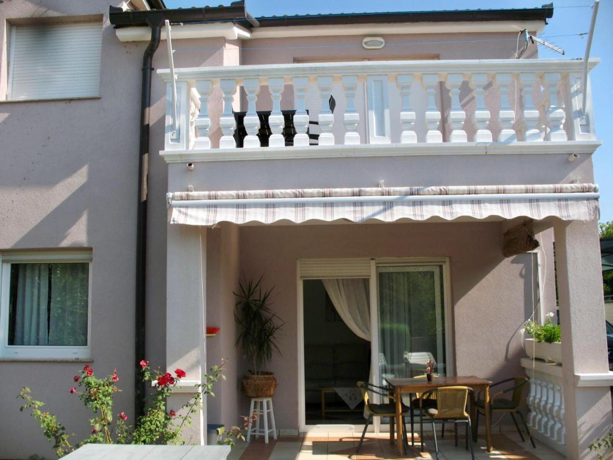 Zsa Zsa Holiday Home Срима Экстерьер фото